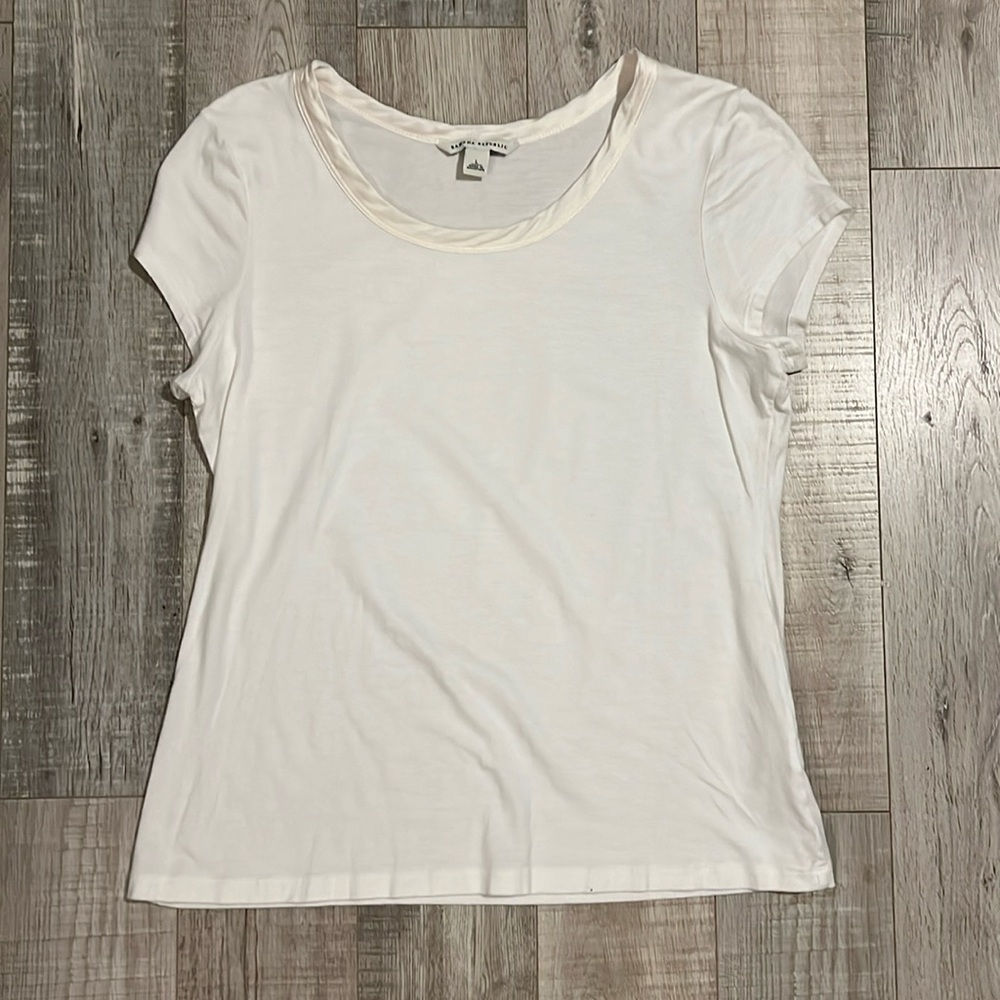 Banana Republic Top With Shiny Collar